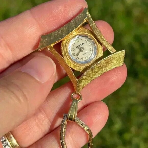 INTERPOL vintage 1960 analog watch fancy necklace 16 inches - Picture 2 of 5